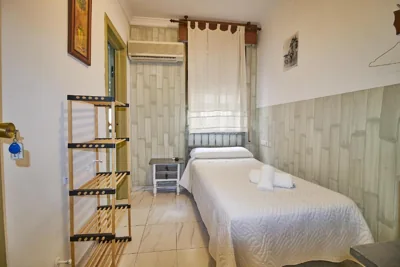 Hotel Virgen de los Reyes — foto 12