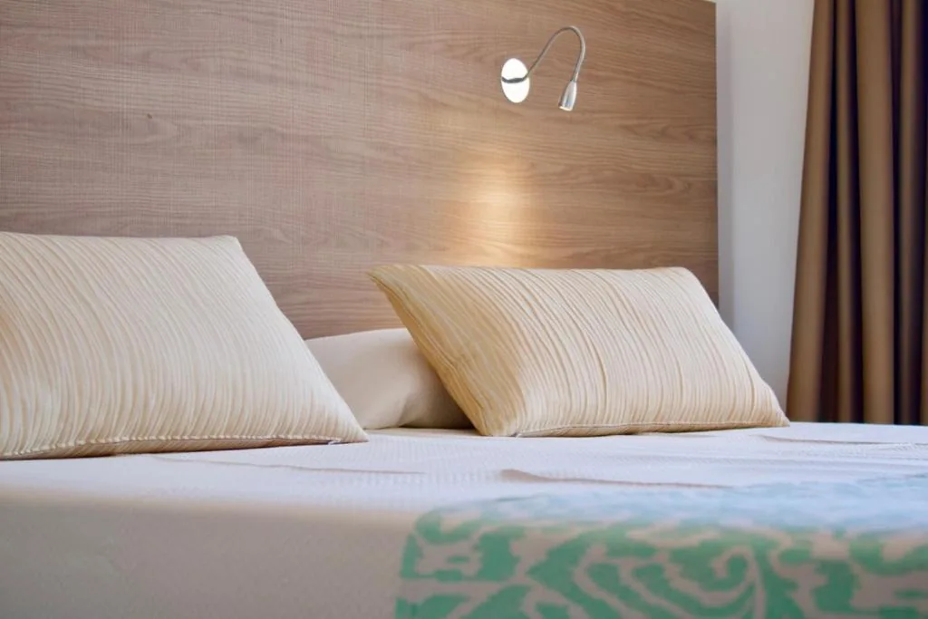 Double Room — Hotel Vista Odin