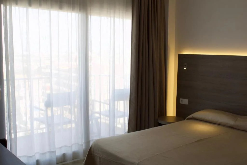 Single Room — Hotel Vista Odin