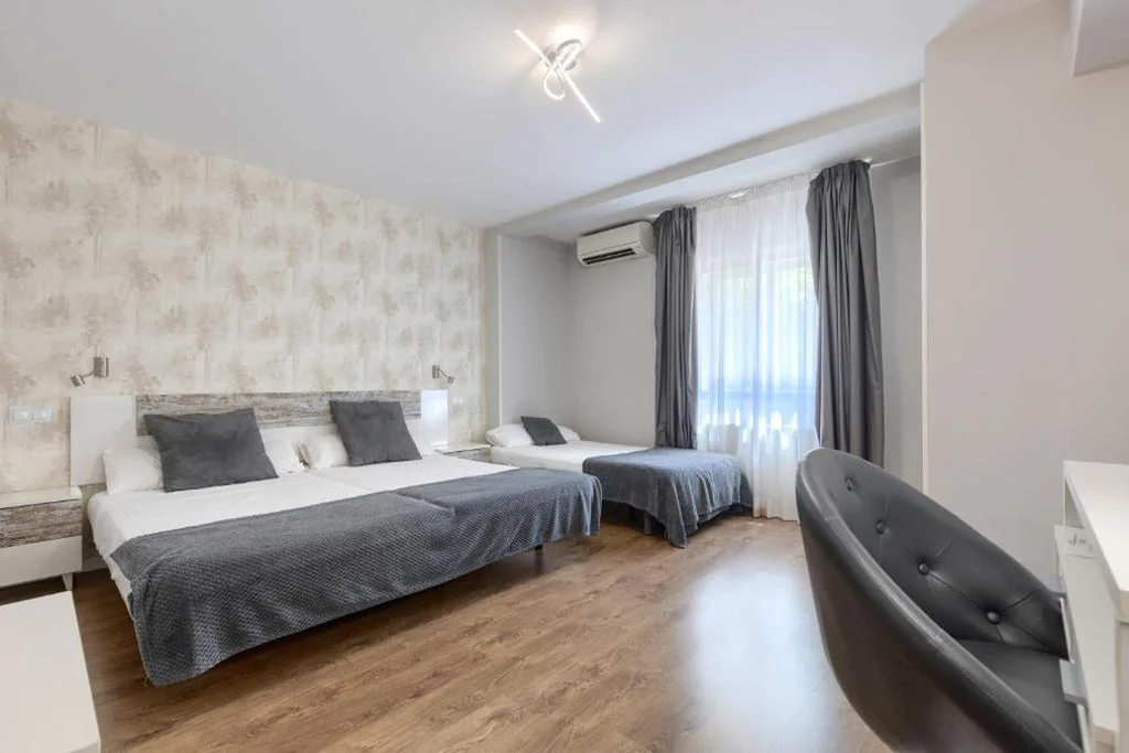 Habitación Triple — Hotel Vivar