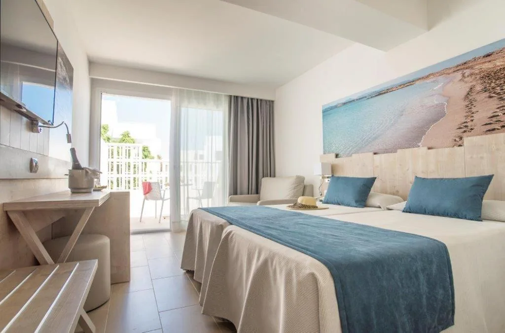 Superior tweepersoonskamer met 2 bedden — Hotel Voramar - Emar Hotels