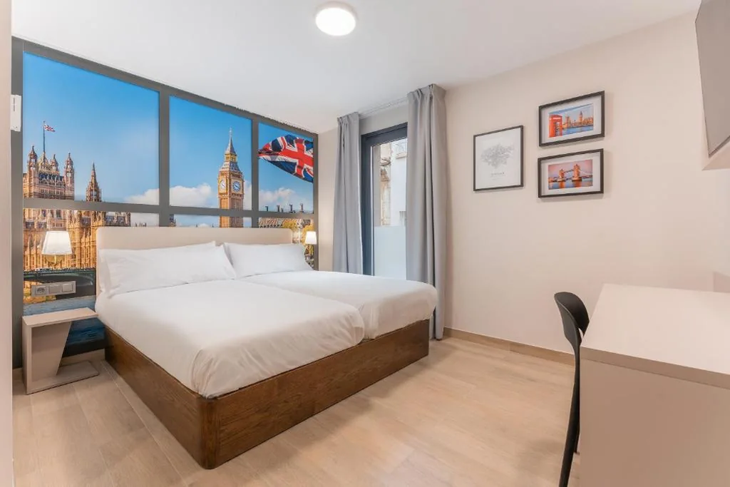 Camera Deluxe (2 adulti + 1 bambino) — Hotel Welcome Teruel