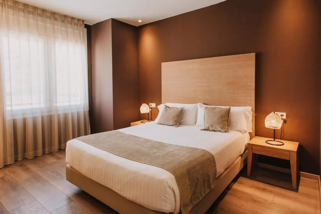 Habitación Doble - 1 o 2 camas — Hotel Windsor Tossa - Adults Only 16