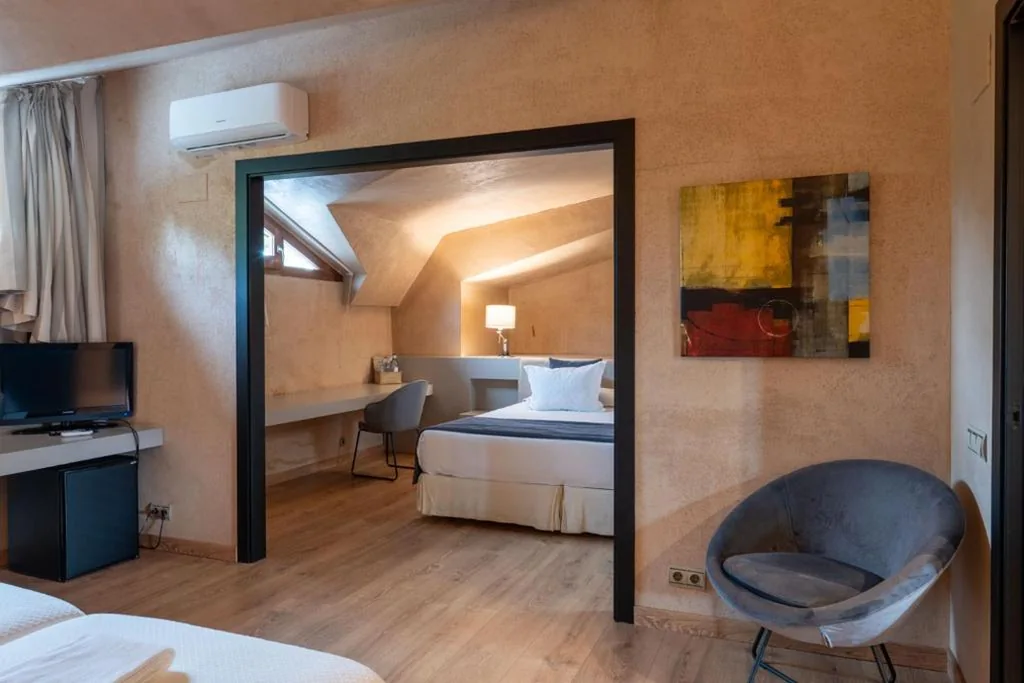 Familienzimmer — Hotel Xalet del Golf