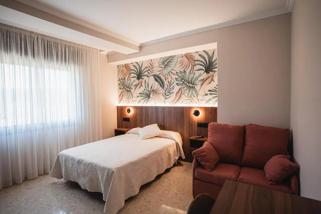 Habitación Doble Deluxe (2 adultos + 1 niño) — Hotel Xunqueira