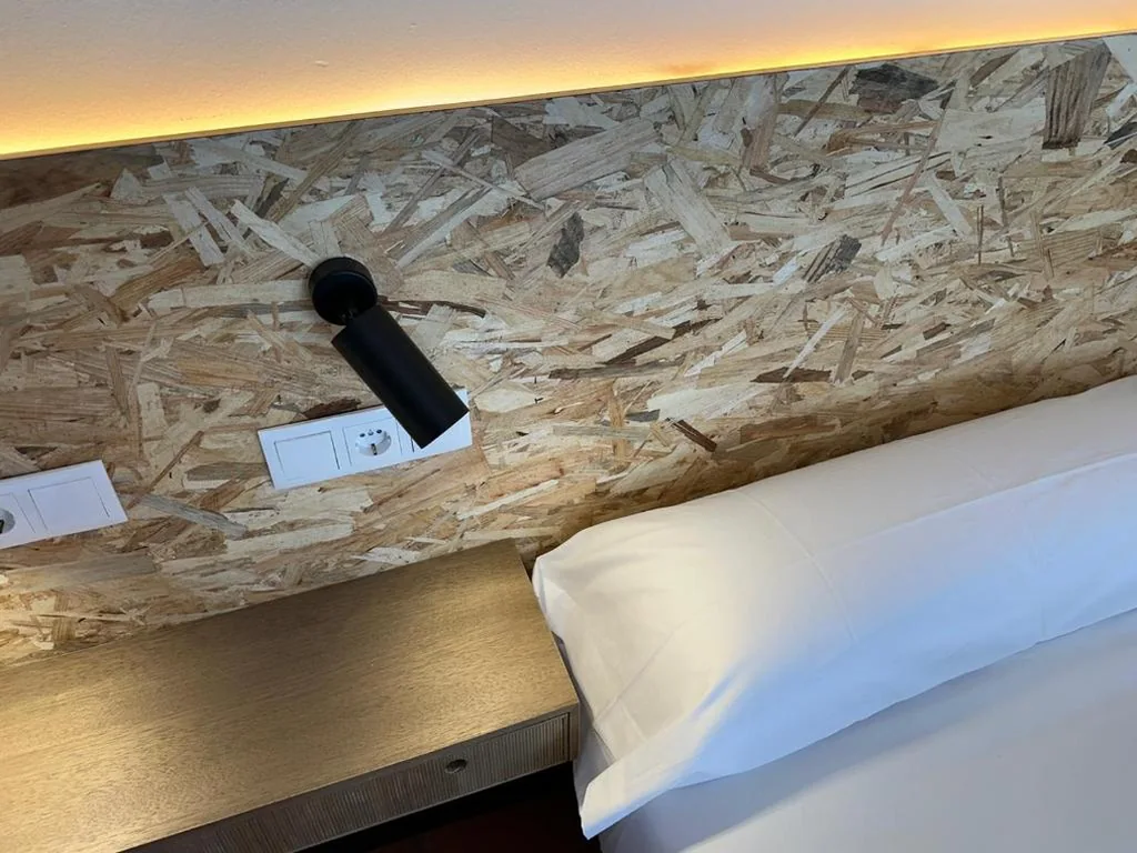 Bed in 4-Bed Mixed Dormitory Room — Hotel y Albergue Real Fabrica de Ezcaray
