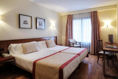 Hotel y Apartamentos Arias — foto 8