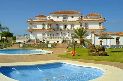 Hotel y Apartamentos Diufain — foto 3