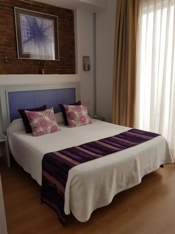 ダブルルーム — Hotel y Apartamentos Doña Lola