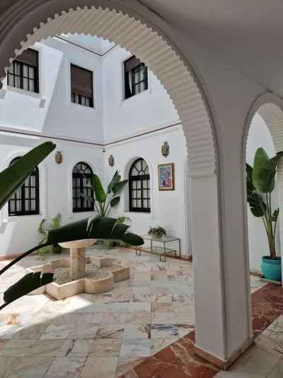 Hotel y Apartamentos Doña Lola — 写真 5