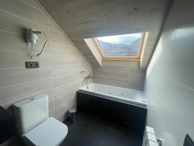Hotel y Hostal Vall d Aneu — Foto 3