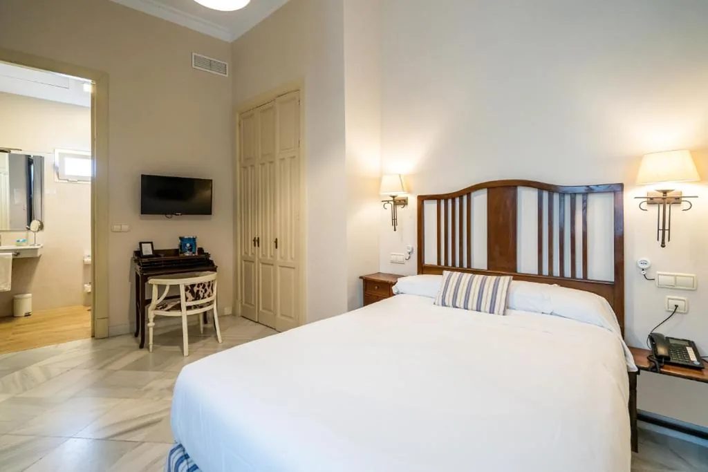 コンフォートルーム — Hotel YIT Casa Grande