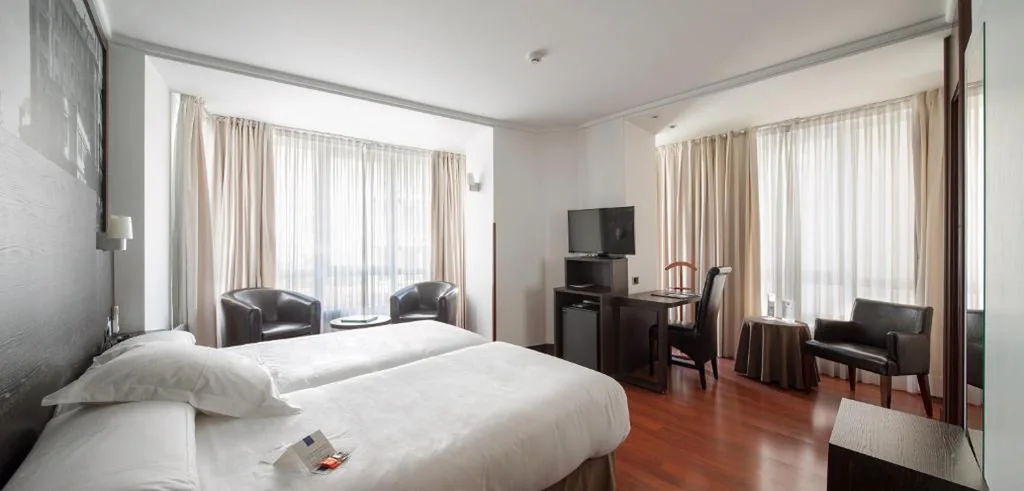 Camera doppia con 2 letti — Hotel Yoldi