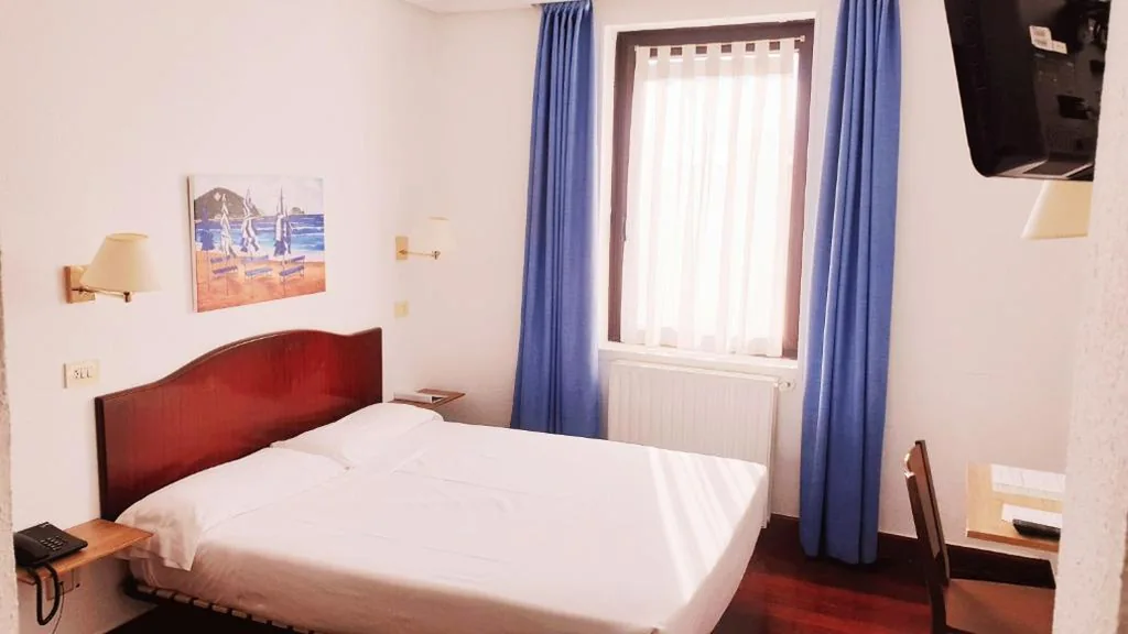 Einzelzimmer — Hotel Zarauz