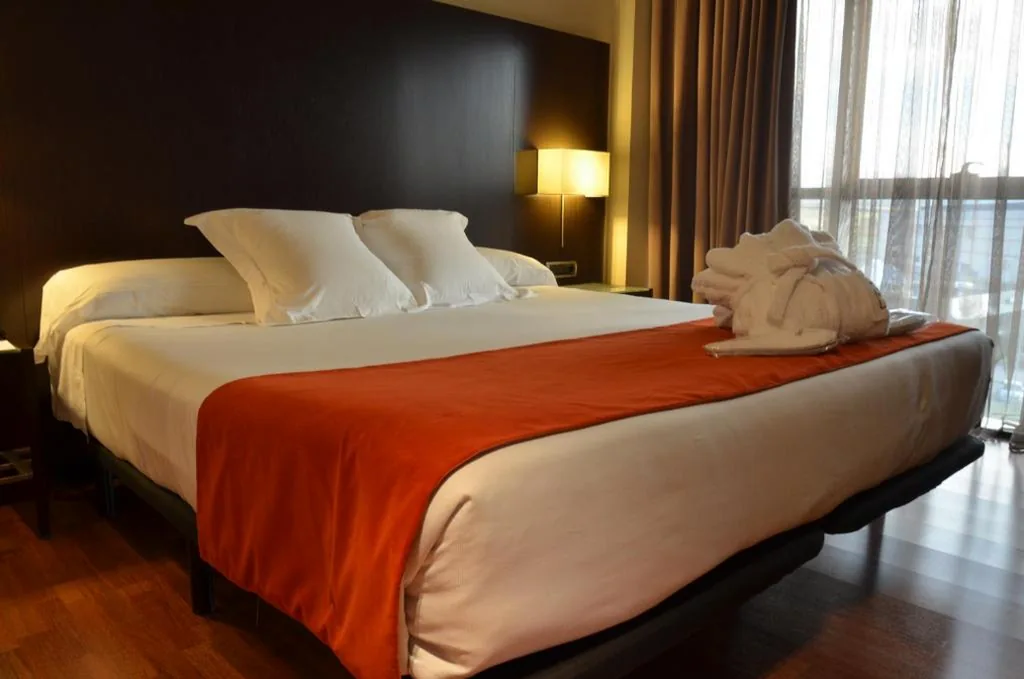 Quarto Triplo — Hotel Zenit Pamplona