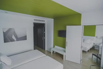 Hotel Zentral Castellana Norte — photo 12