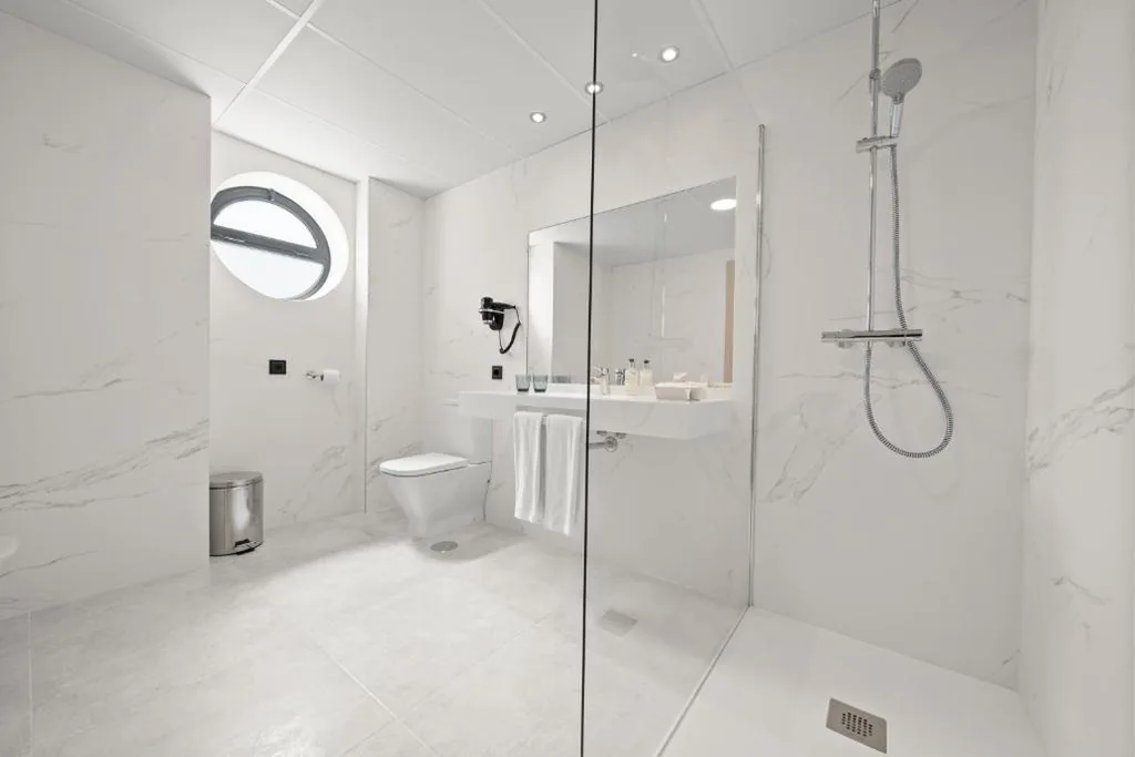 Quarto Duplo Standard - 1 ou 2 camas — Hotel Zentral Gijón Rey Pelayo