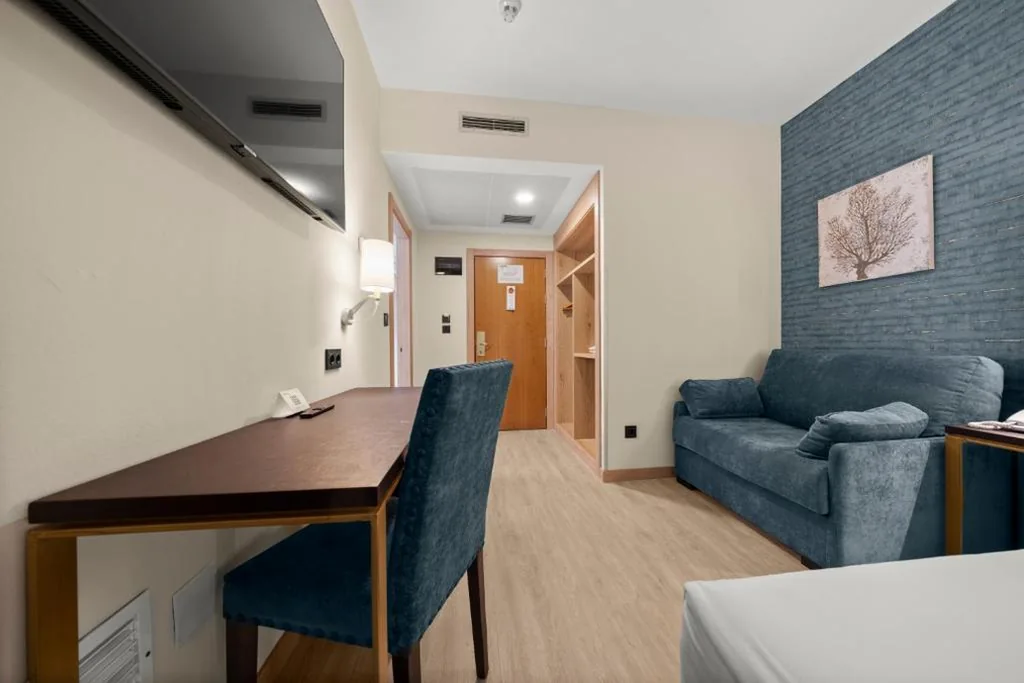 Quarto Duplo Standard com sofá-cama — Hotel Zentral Gijón Rey Pelayo