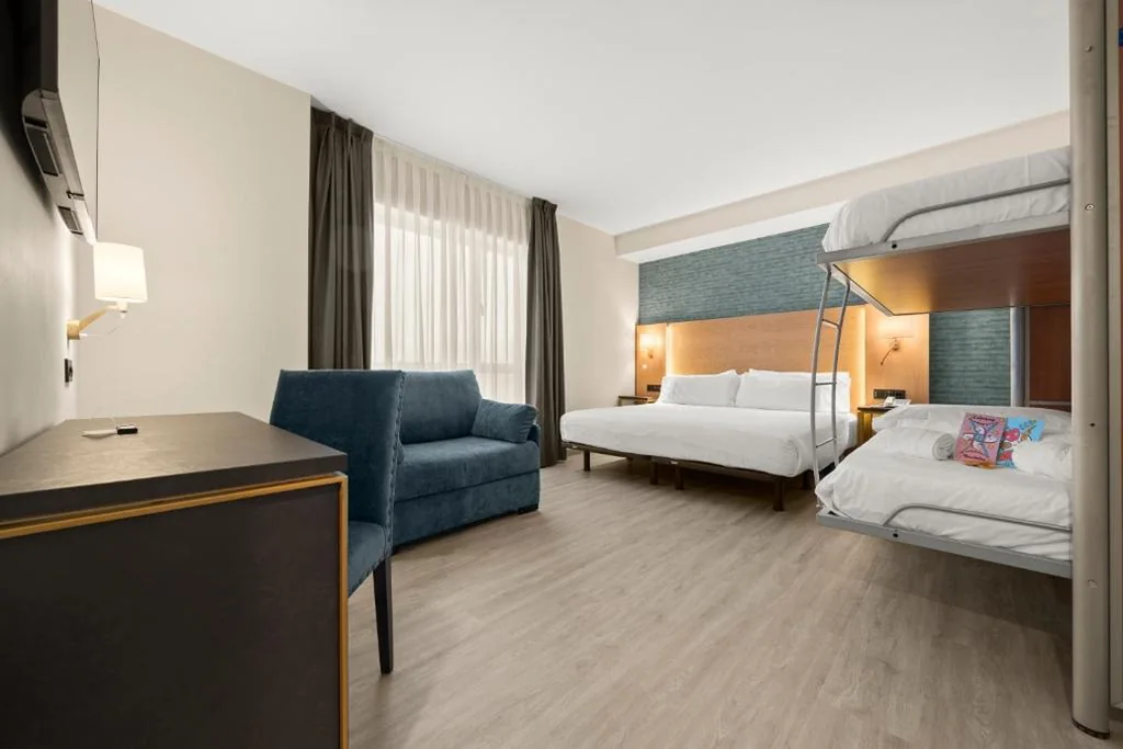 Quarto Familiar — Hotel Zentral Gijón Rey Pelayo