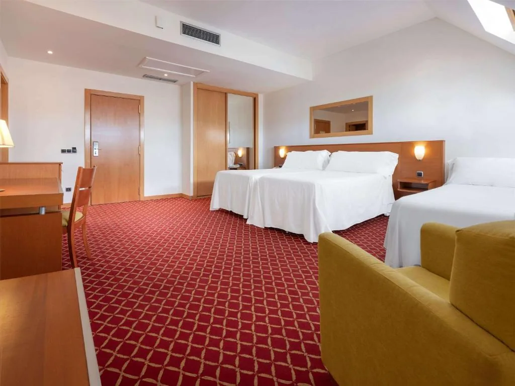 Standard-Dreibettzimmer — Hotel Zentral León