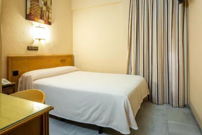 Hotel Zeus — 写真 11