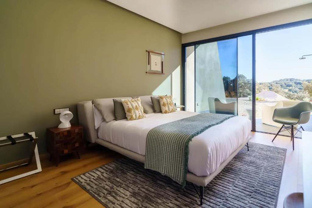 Camera Deluxe — Hoteles Desconecta2 by Vicoba