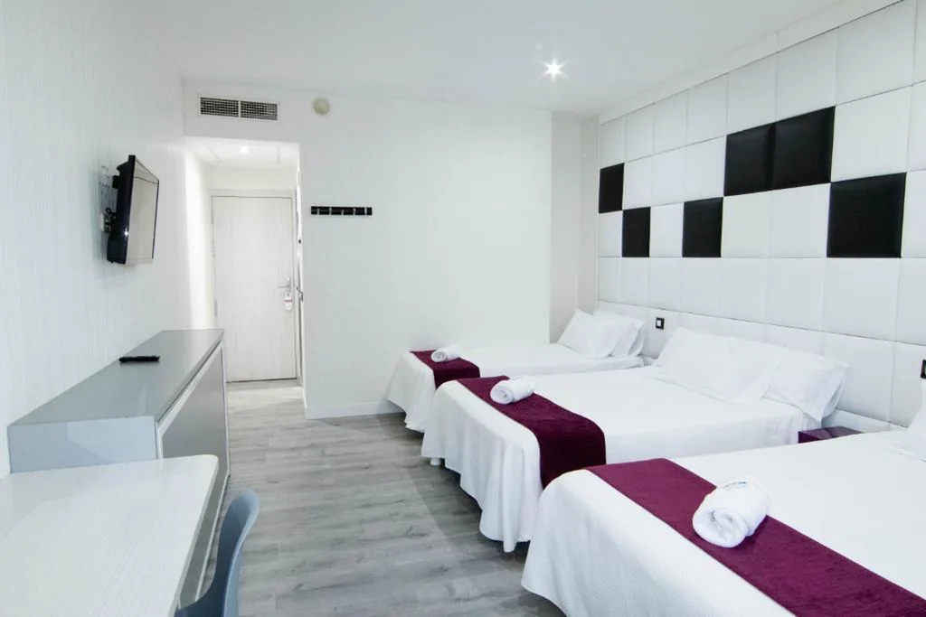 Chambre Familiale — Hoteles Urbanos N Avenida de España