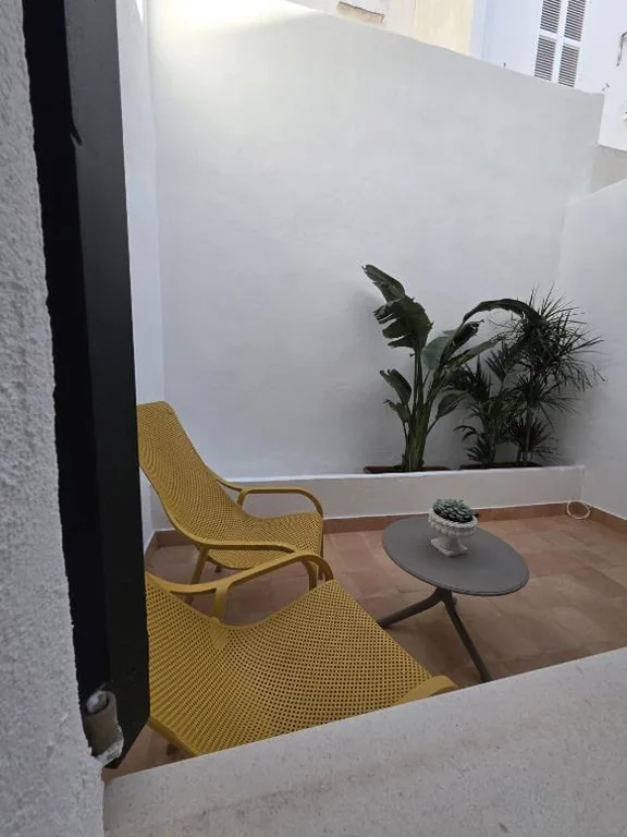 Double Room with Terrace - 1 or 2 Beds — Hotelet Bastio 12