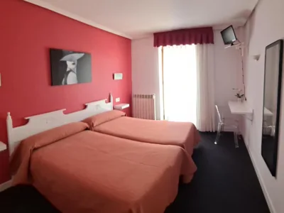 HOTELSANMARTIN — Foto 2