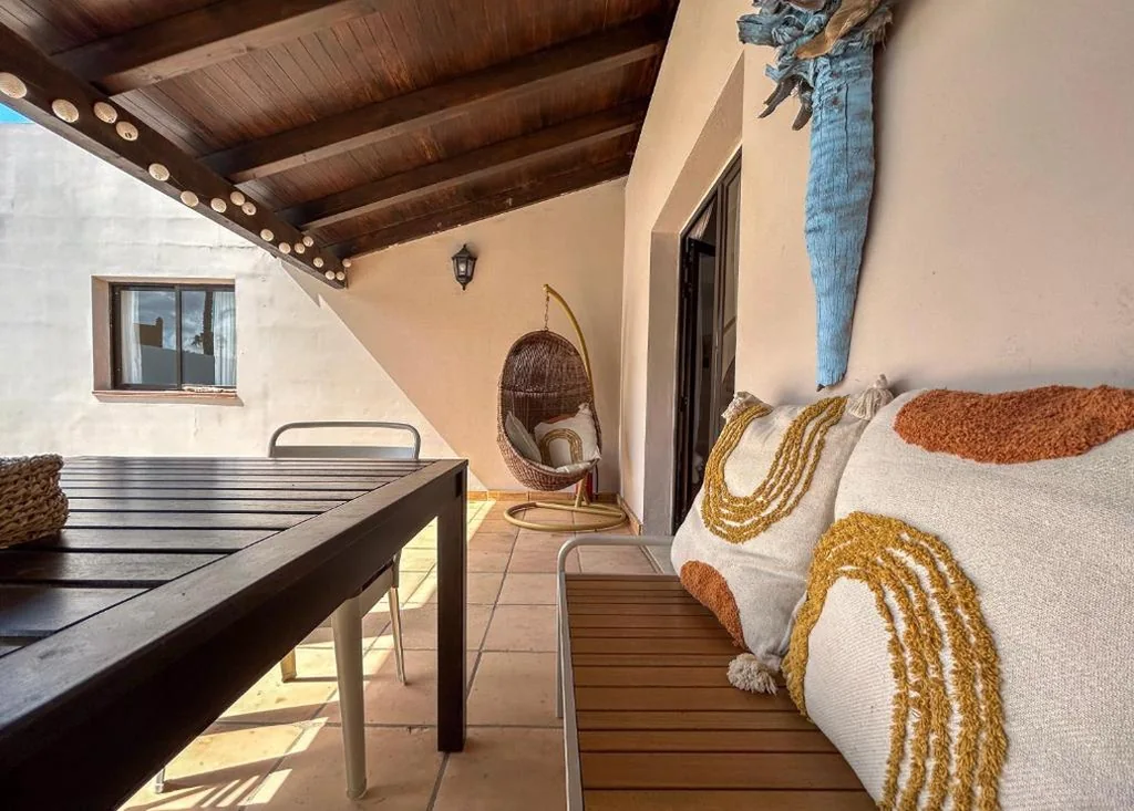 House BOHO PALM with PRIVATE HEATED POOL and garden, 3 bedrooms, Wi-Fi