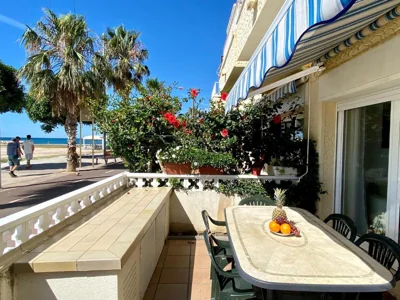 House in front of the beach with sea view — foto 10
