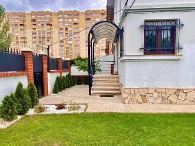 Housing León Casa con Jardín — foto 6