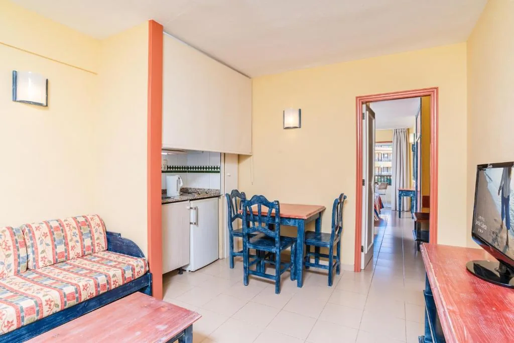 Apartamento Conforto com 1 quarto — HOVIMA Jardin Caleta
