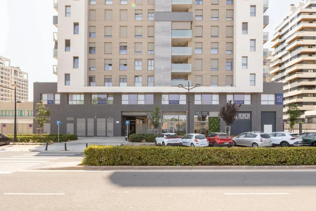 HQ Arena Hotel