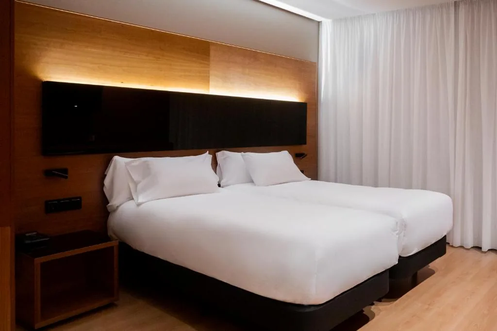 Kamer (1 of 2 volwassenen) - 1 of 2 bedden — Hq La Galeria