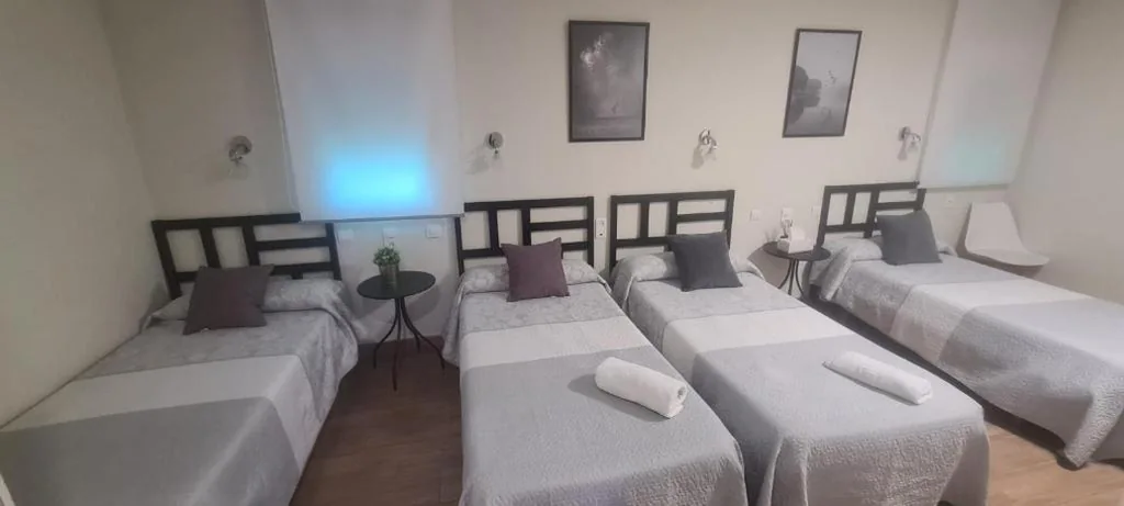 Chambre quadruple standard — Hs Los Escudos