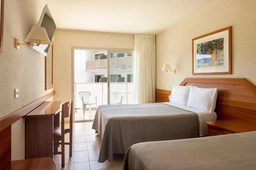 Camera doppia con letto supplementare (2 adulti + 1 bambino) — htop Royal Star SPA - Fun