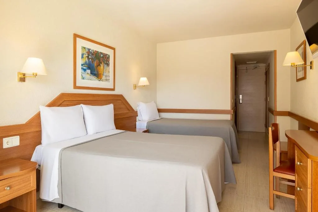 Camera familiare (3 adulti + 1 bambino) — htop Royal Star SPA - Fun