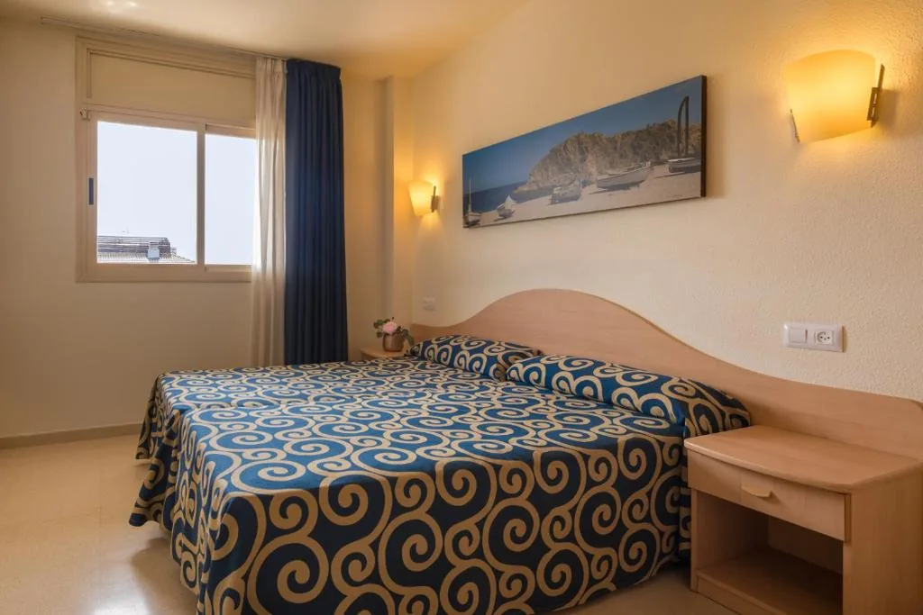 Suite avec 2 lits simples — htop Royal Sun Suites 4Sup - Fun