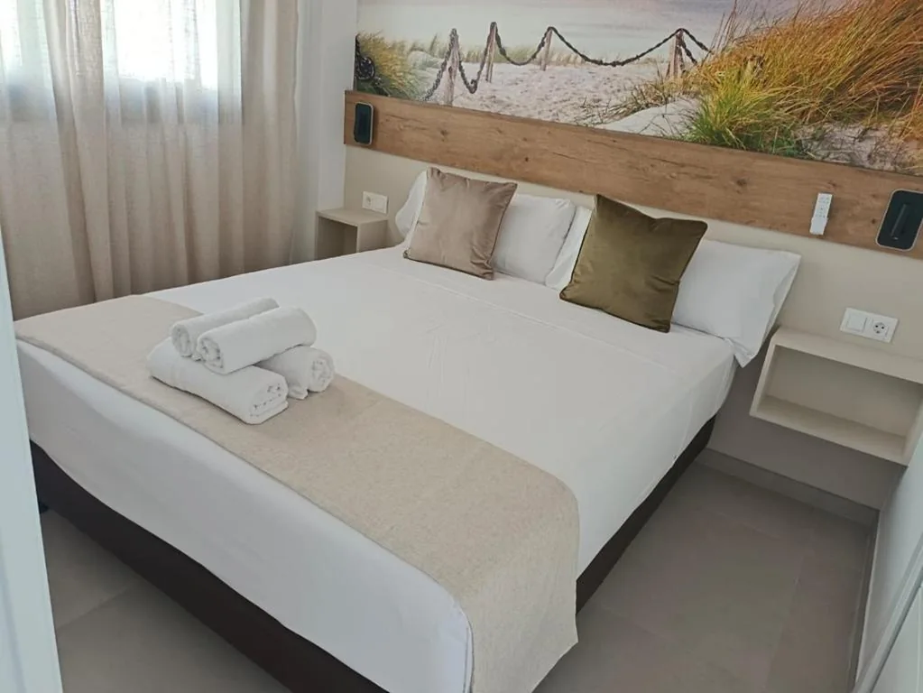Deluxe Apartment mit 2 Schlafzimmern — Huelin Edificio Apartamentos
