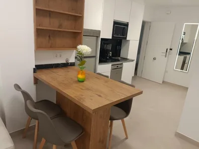 Huelin Edificio Apartamentos — Foto 9