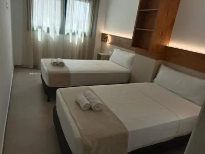 Huelin Edificio Apartamentos — Foto 12