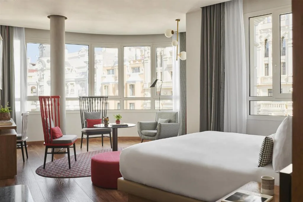 Suite Junior con vista sulla Gran Vía — Hyatt Centric Gran Via Madrid