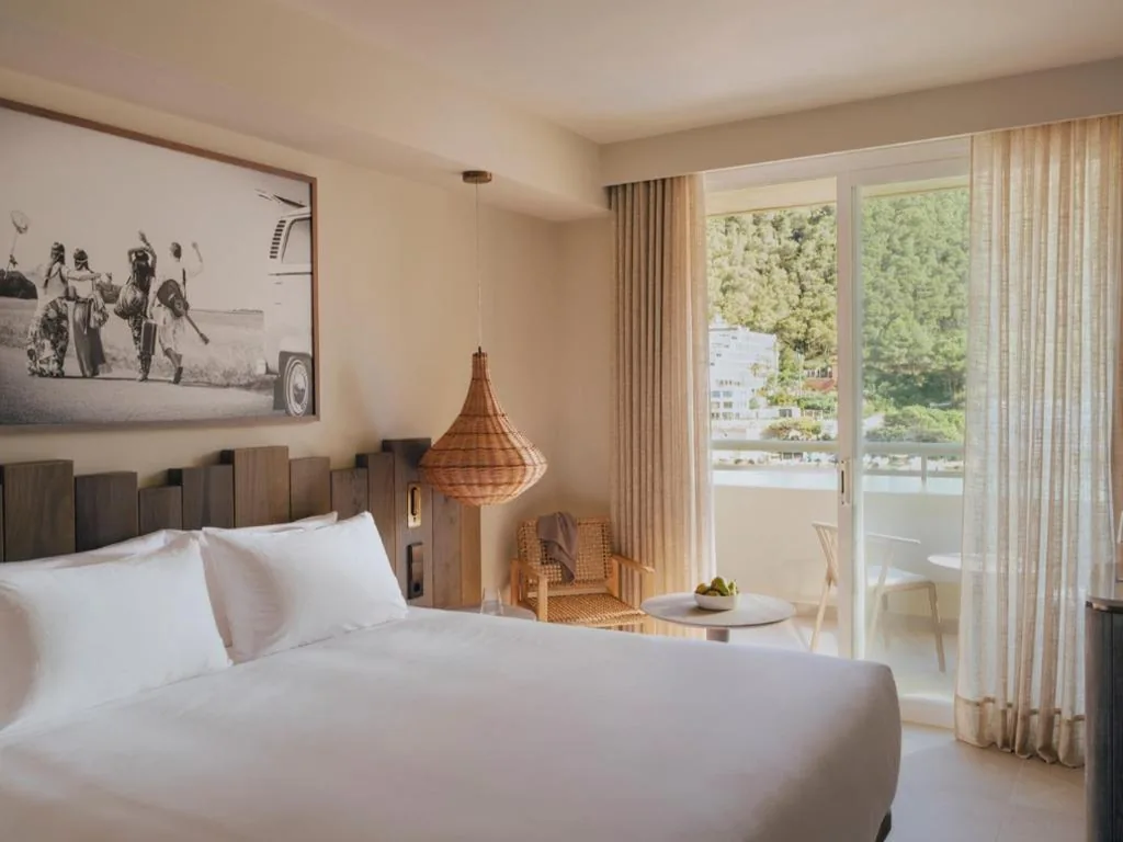 Habitación VIP con vistas al mar — Hyde Ibiza Beach Resort by Accor