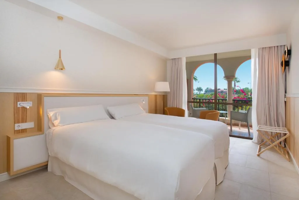 Doppelzimmer mit Gartenblick — Iberostar Selection Anthelia