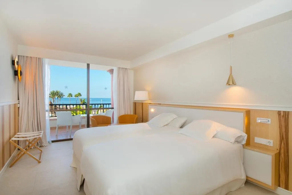 Doppelzimmer mit Meerblick – 2 Betten — Iberostar Selection Anthelia