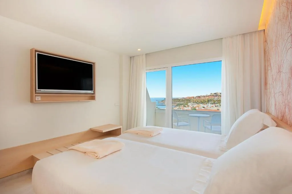 Quarto Duplo Star Prestige com Vista Lateral para o Mar e Acesso ao Salão Executivo — Iberostar Selection Sábila - Adults Only