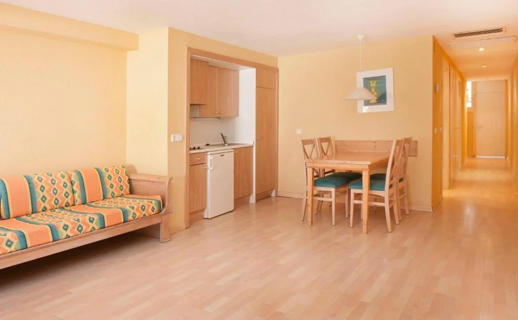 Basis-Apartment XL — Iberostar Waves Ciudad Blanca