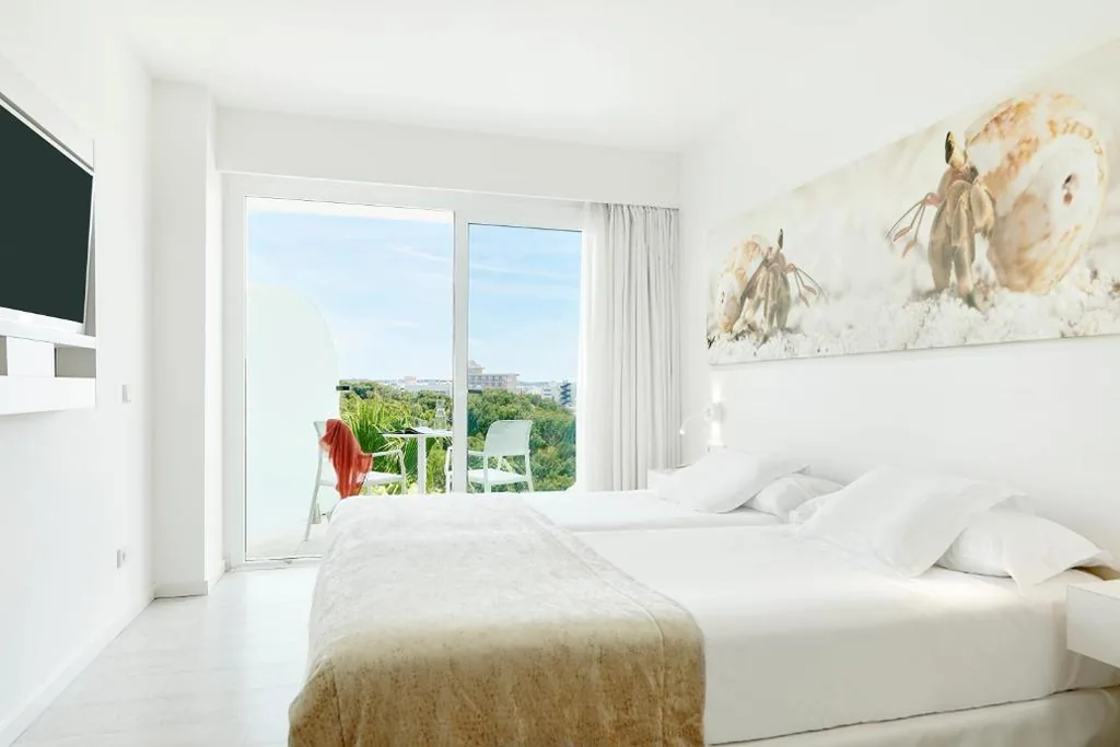 Camera doppia con posizione prioritaria a uso singolo — Iberostar Waves Cristina