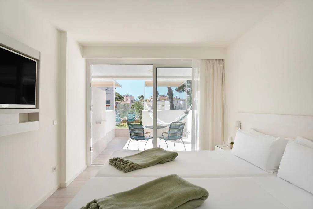 Camera doppia con vista sul giardino e terrazza in comune (1 adulto) — Iberostar Waves Cristina
